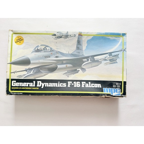 Vintage 1982 MPC General Dynamics F-16 Falcon 1/72 Model Kit 78-4306-250 Open